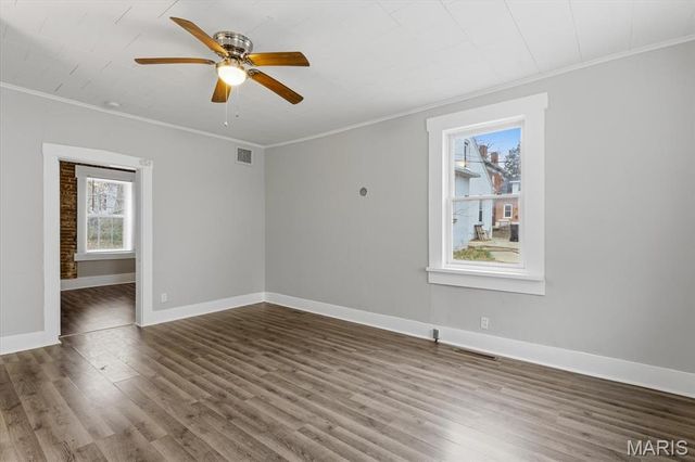 317 E Garfield Street, Belleville, IL 62220