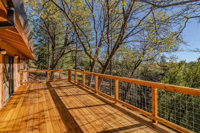 13771 West Ct, Pine Grove, CA 95665