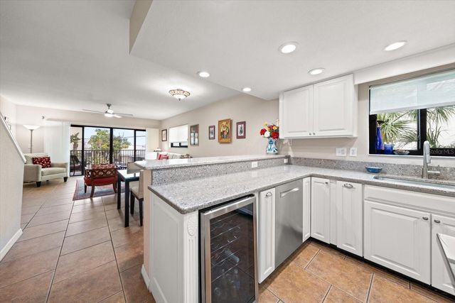 1206 GULF BOULEVARD A6, Indian Rocks Beach, FL 33785