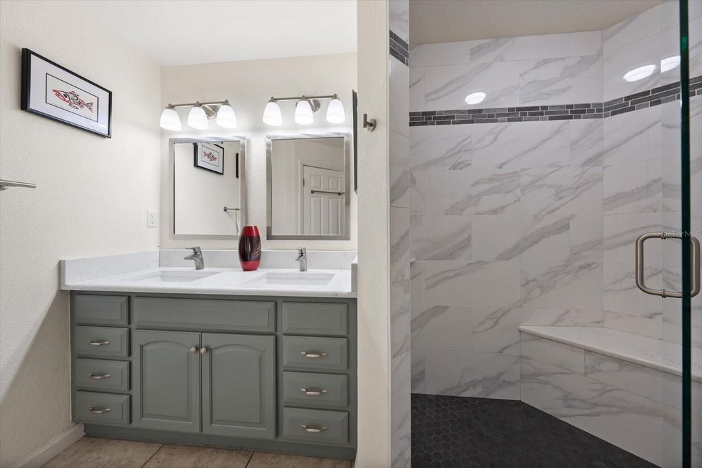 Image 23 of property listing at 1206 GULF BOULEVARD A6, Indian Rocks Beach, FL 33785