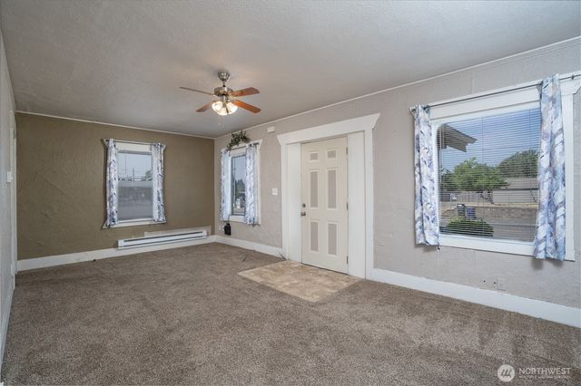 5507 S Alaska Street, Tacoma, WA 98408
