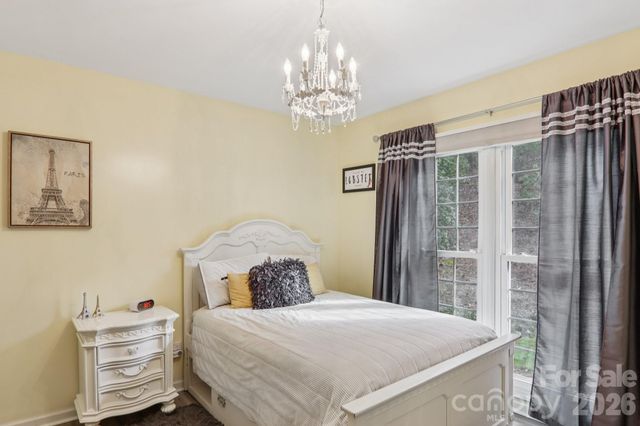 741 Zelda Court, Hendersonville, NC 28792