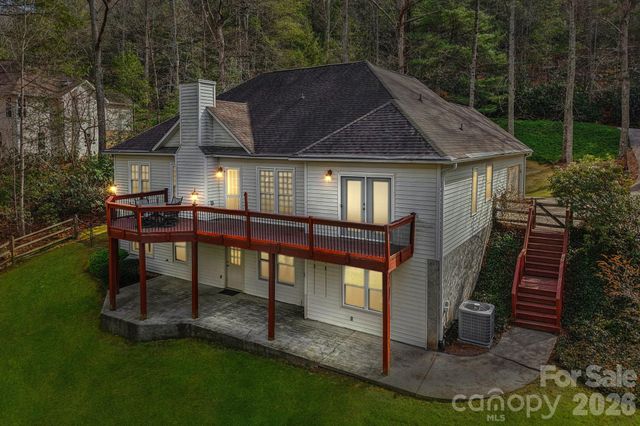 741 Zelda Court, Hendersonville, NC 28792