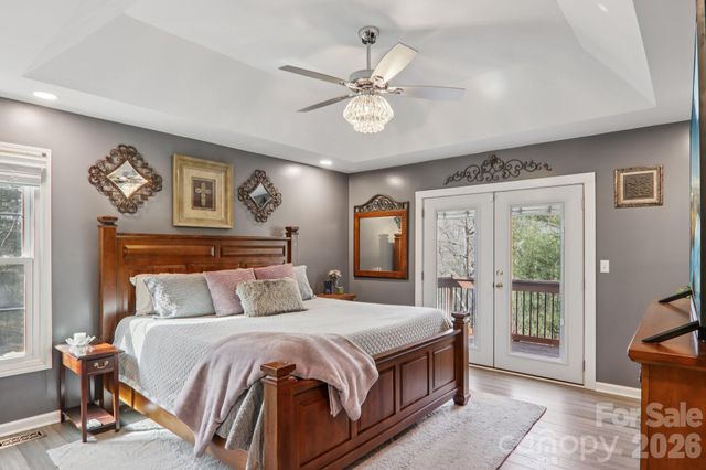 741 Zelda Court, Hendersonville, NC 28792