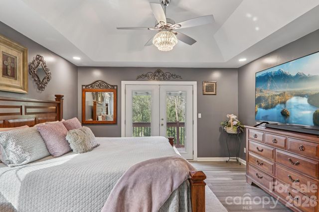 741 Zelda Court, Hendersonville, NC 28792