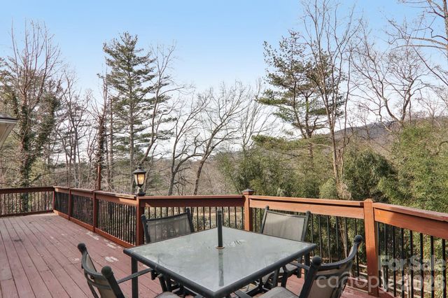 741 Zelda Court, Hendersonville, NC 28792