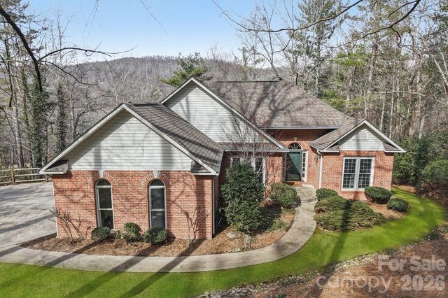 741 Zelda Court, Hendersonville, NC 28792