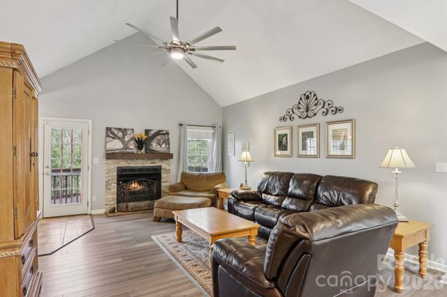 741 Zelda Court, Hendersonville, NC 28792