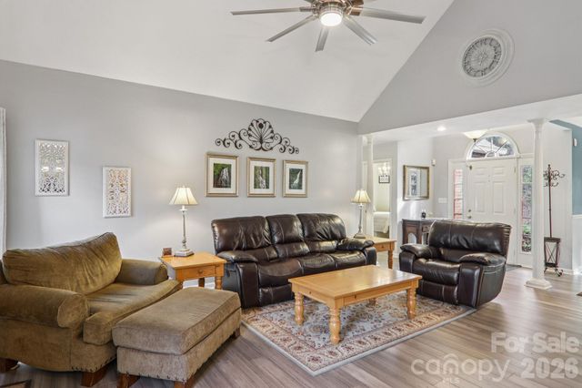 741 Zelda Court, Hendersonville, NC 28792