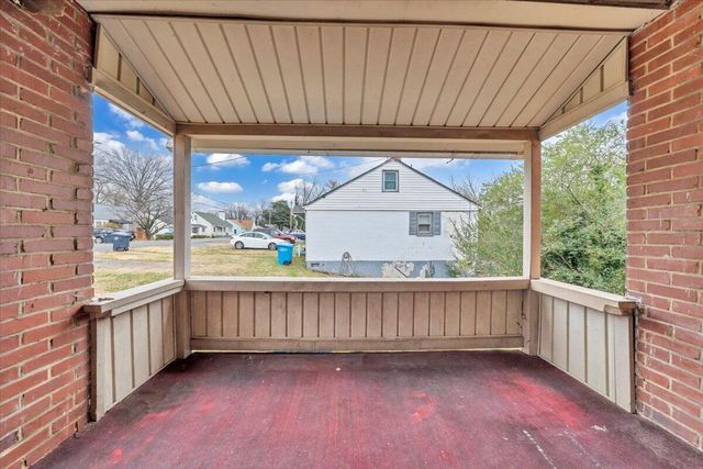 2810 Courtland RD, Roanoke, VA 24012