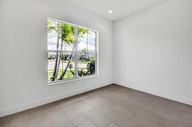 10005 Driftwood Way, Palm Beach Gardens, FL 33412