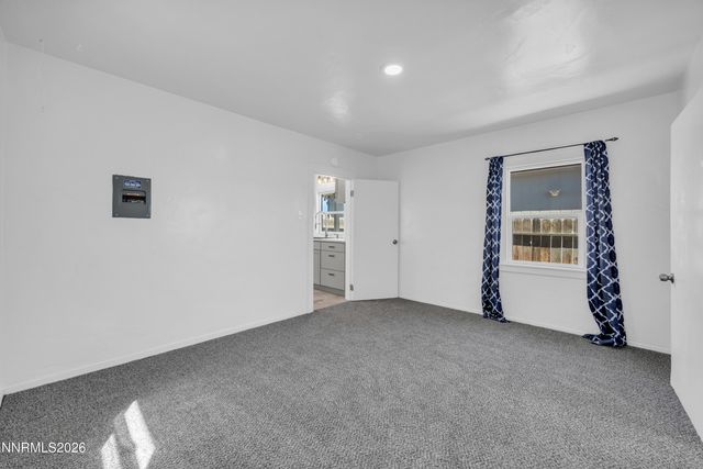 1739 Hymer Avenue, Sparks, NV 89431