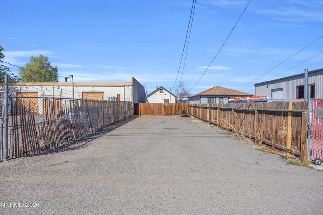 1739 Hymer Avenue, Sparks, NV 89431