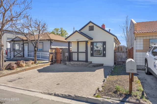 1739 Hymer Avenue, Sparks, NV 89431