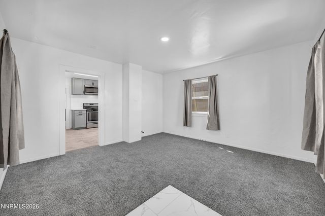 1739 Hymer Avenue, Sparks, NV 89431