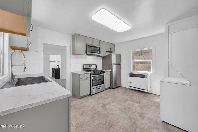 1739 Hymer Avenue, Sparks, NV 89431