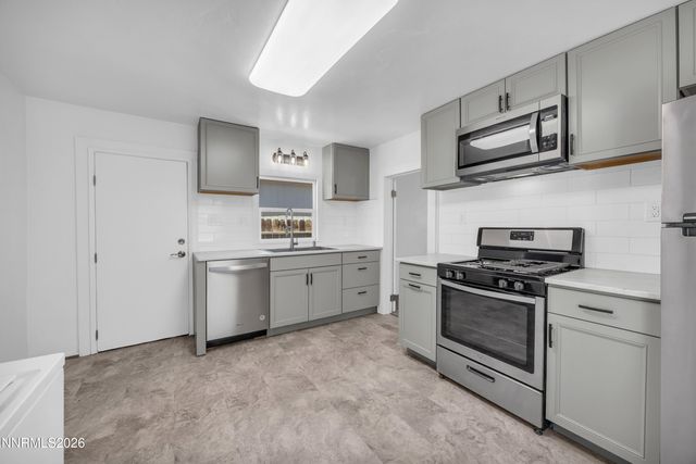 1739 Hymer Avenue, Sparks, NV 89431