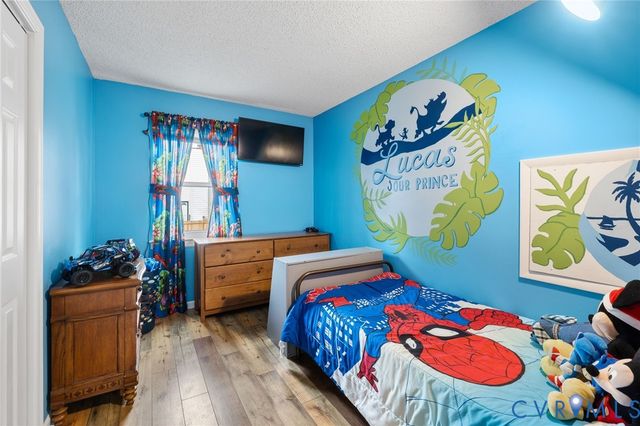 4028 Falconway Ln, North Chesterfield, VA 23237