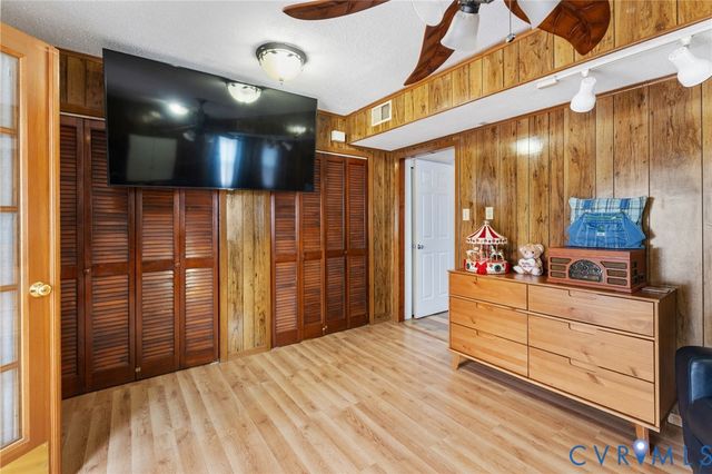 4028 Falconway Ln, North Chesterfield, VA 23237