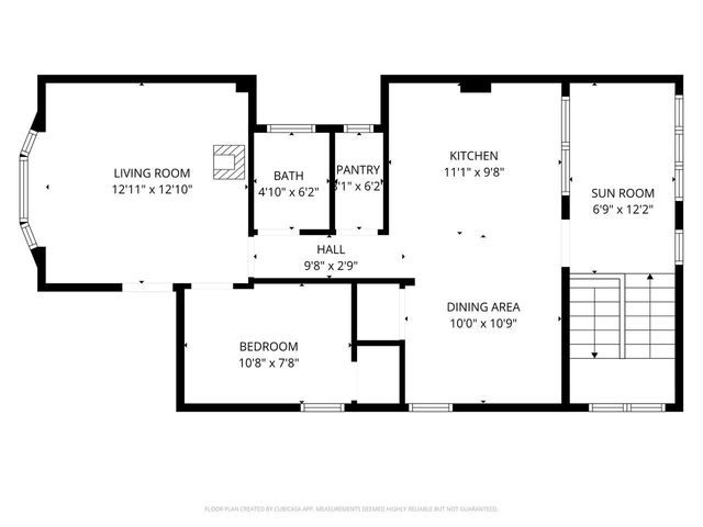 4628 W Waveland Avenue, Chicago, IL 60641