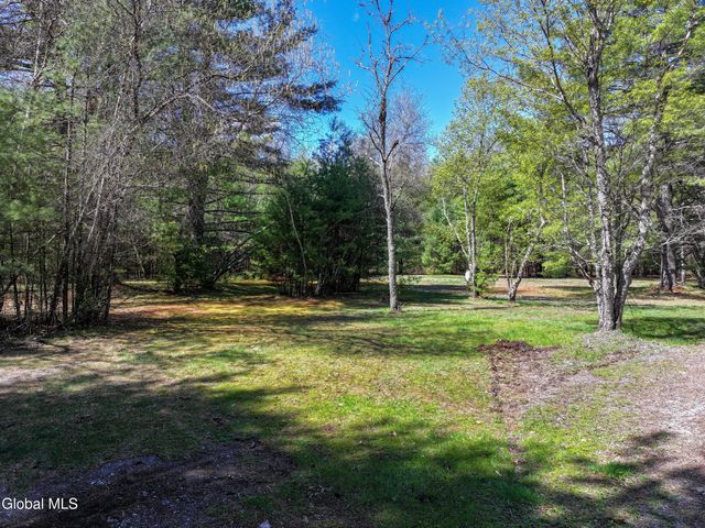 16 Paradise Drive, Lake Luzerne, NY 12846