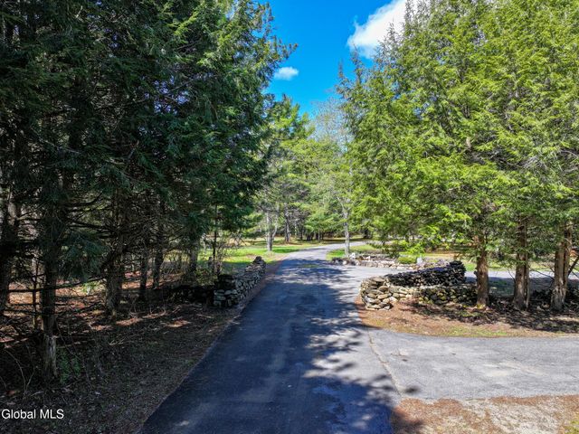 16 Paradise Drive, Lake Luzerne, NY 12846