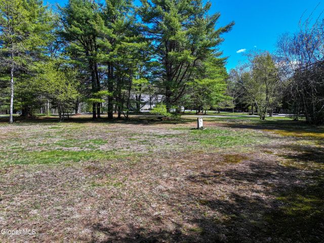16 Paradise Drive, Lake Luzerne, NY 12846