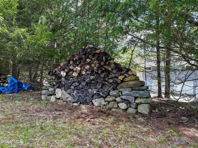 16 Paradise Drive, Lake Luzerne, NY 12846