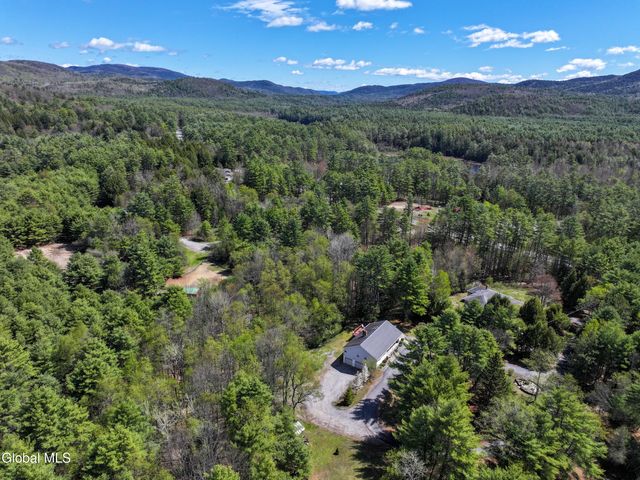 16 Paradise Drive, Lake Luzerne, NY 12846