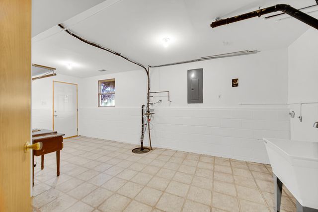 17359 Camelot Drive, Lowell, IN 46356