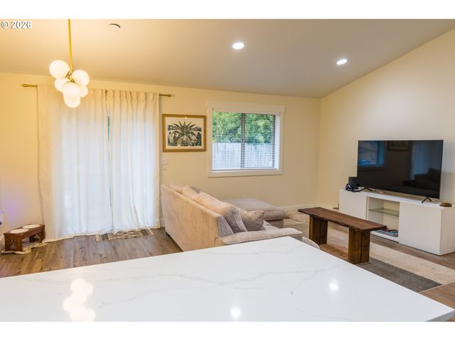 5155 LONE TREE Ct Ne, Salem, OR 97305