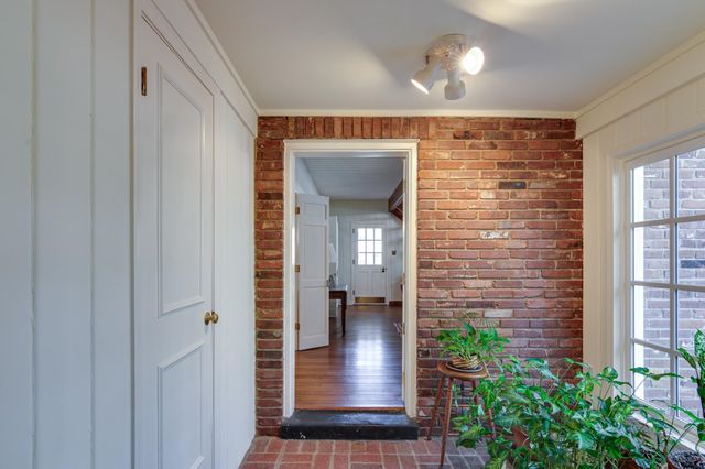 199 S GROVE PARK RD, Memphis, TN 38117