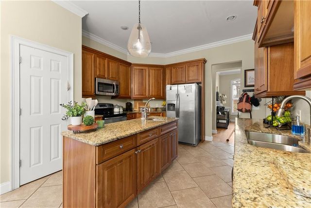 318 Waterford Circle, Cornelia, GA 30531