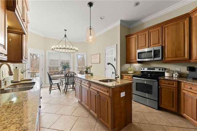 318 Waterford Circle, Cornelia, GA 30531