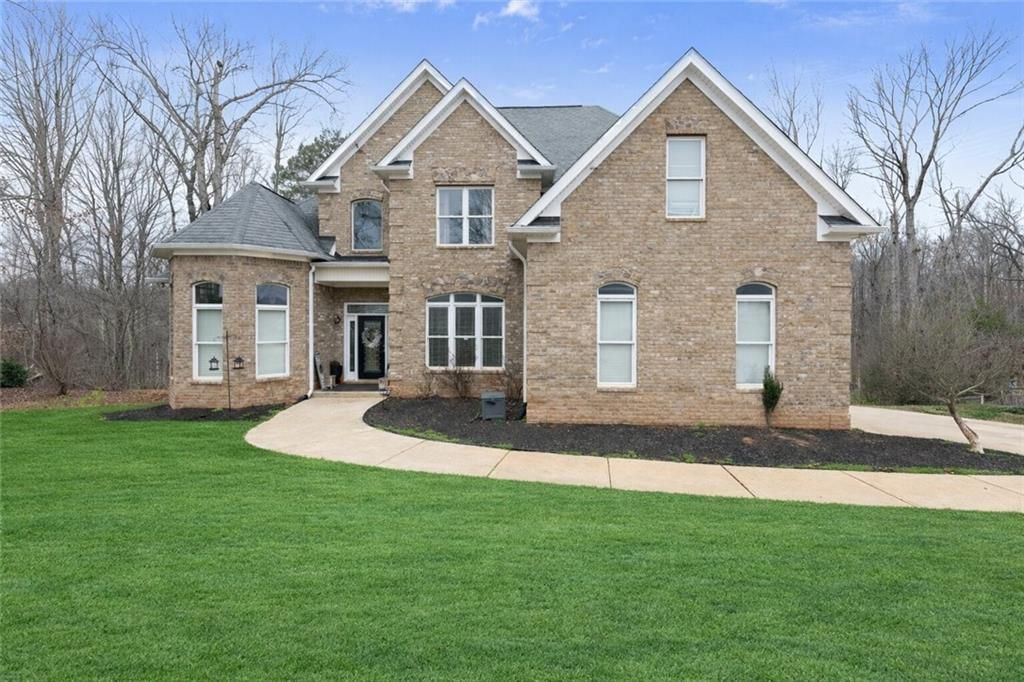 318 Waterford Circle, Cornelia, GA 30531