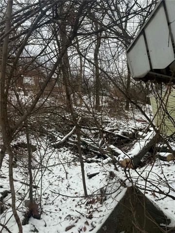 401 Iowa Ave, Homestead, PA 15045