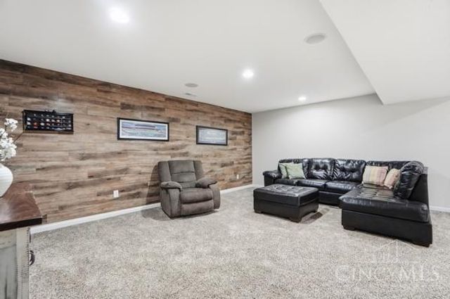 2727 Unbridled Way, Hamilton Twp, OH 45152