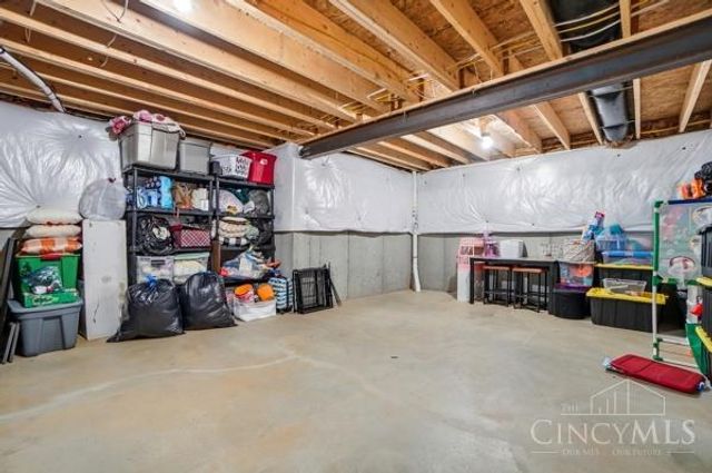 2727 Unbridled Way, Hamilton Twp, OH 45152