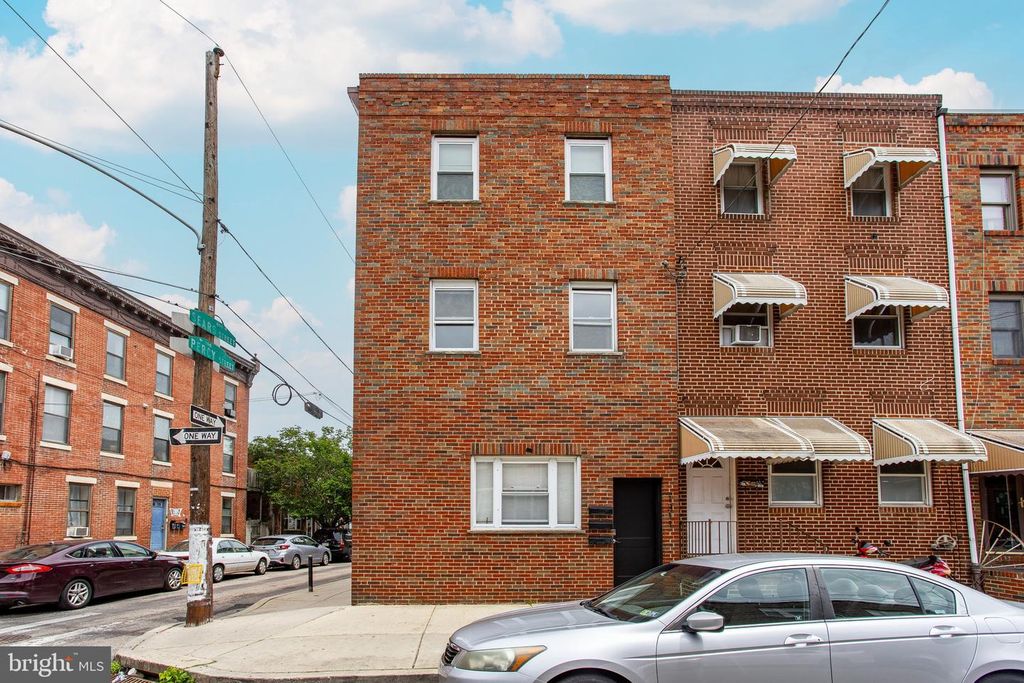 1311 S 9TH ST, Philadelphia, PA 19147