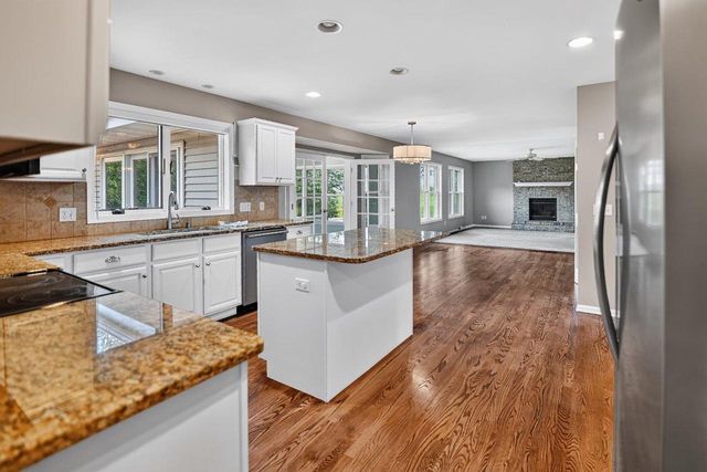 5502 Upland Trail, Middleton, WI 53562