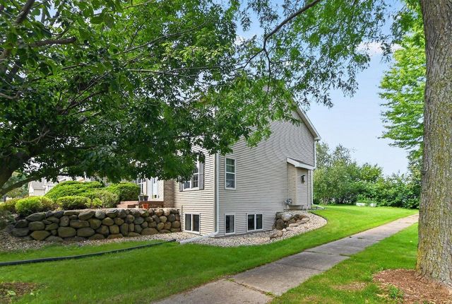 5502 Upland Trail, Middleton, WI 53562