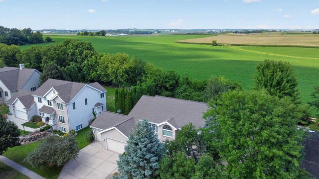 5502 Upland Trail, Middleton, WI 53562