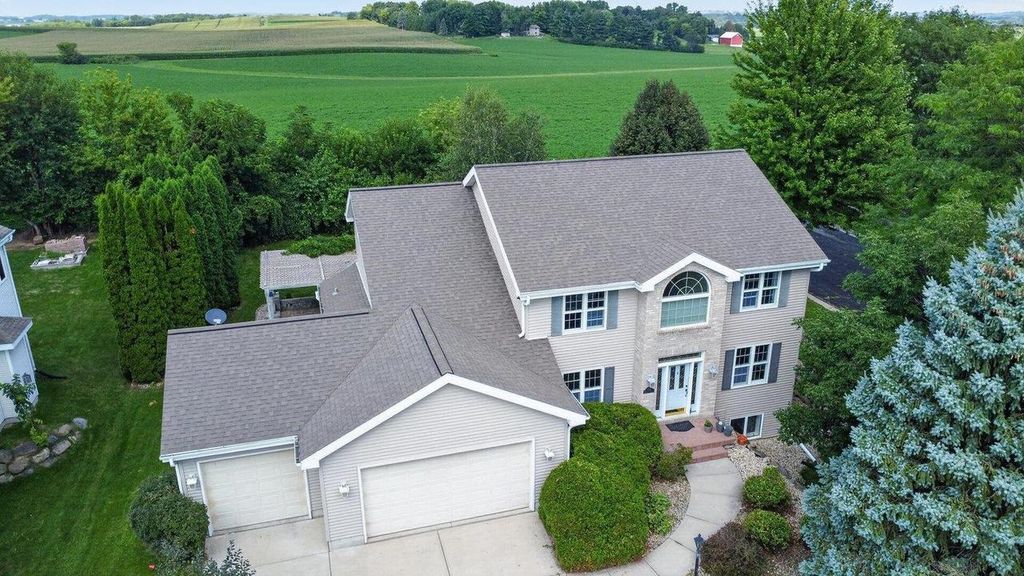 5502 Upland Trail, Middleton, WI 53562