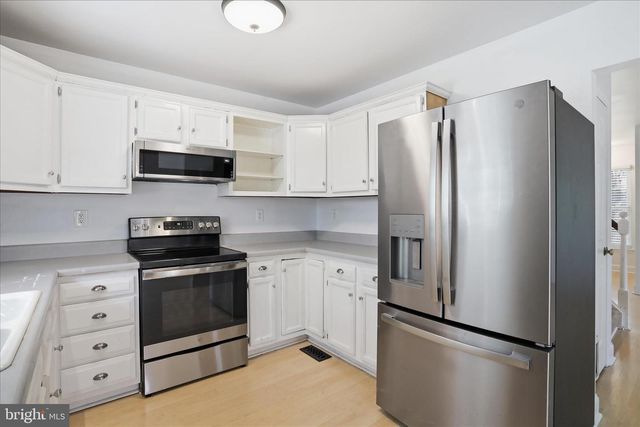 271 PAW PAW DR, Front Royal, VA 22630