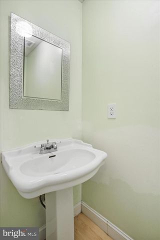 271 PAW PAW DR, Front Royal, VA 22630