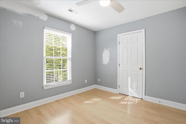 271 PAW PAW DR, Front Royal, VA 22630
