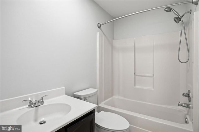 271 PAW PAW DR, Front Royal, VA 22630