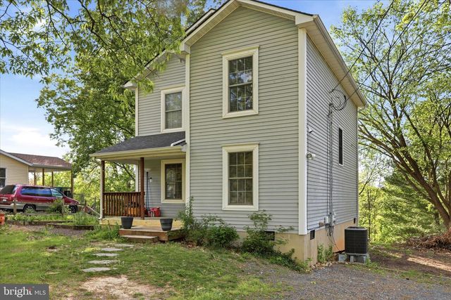 271 PAW PAW DR, Front Royal, VA 22630