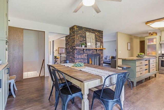4896 Sunset View DRIVE, West Bend, WI 53095