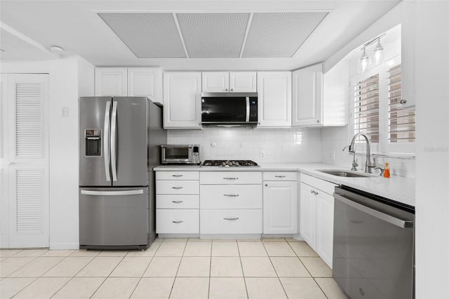 1847 SHORE DRIVE S 509, St Petersburg, FL 33707